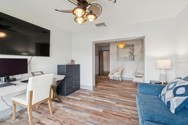 292 SUNLIT COVE DRIVE NE, St Petersburg, FL 33702