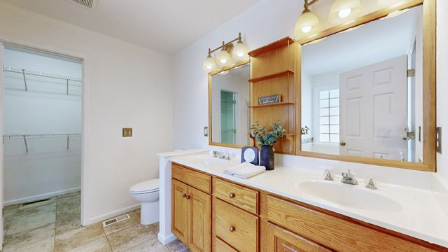121 Regalwood Dr, Manchester, TN 37355