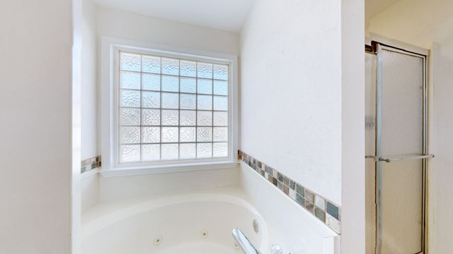 121 Regalwood Dr, Manchester, TN 37355