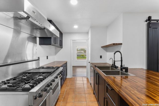 3614 Versailles Dr, San Antonio, TX 78219