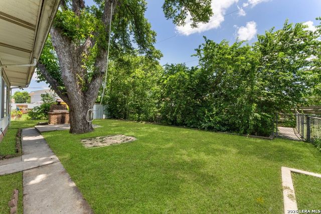 3614 Versailles Dr, San Antonio, TX 78219