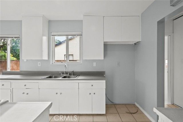 10544 Stanwin Avenue, San Fernando, CA 91345