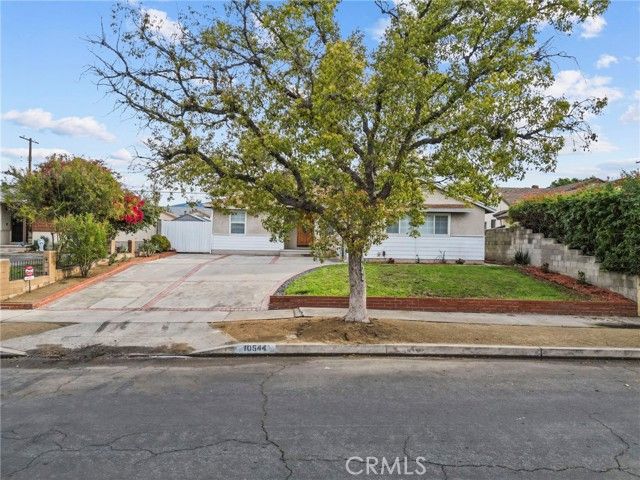 10544 Stanwin Avenue, San Fernando, CA 91345