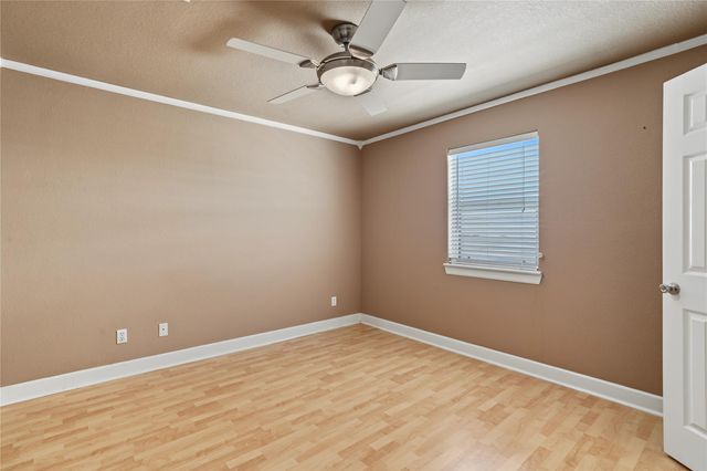 49 N Omega Street, La Marque, TX 77568