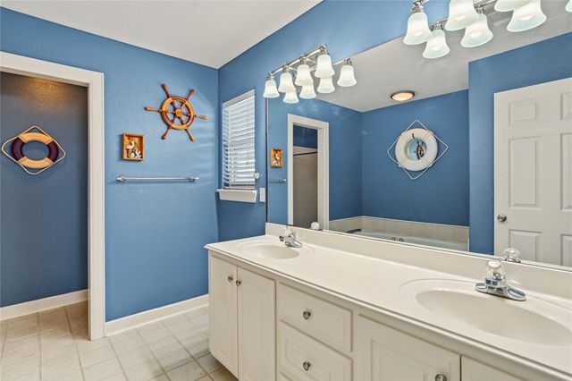 49 N Omega Street, La Marque, TX 77568