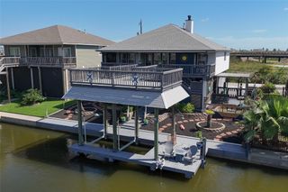 49 N Omega Street, La Marque, TX 77568