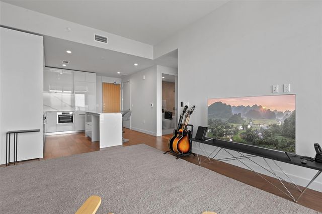 44 East Ave 3104, Austin, TX 78701