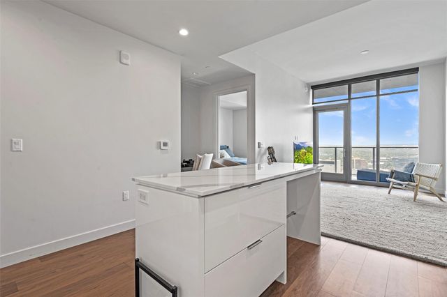44 East Ave 3104, Austin, TX 78701