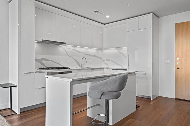 44 East Ave 3104, Austin, TX 78701