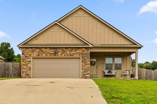 48 Campbell St, Rossville, GA 30741