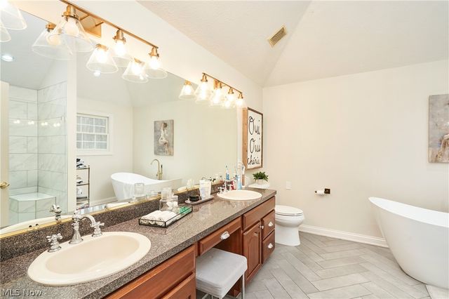 11137 Malvern Drive, North Royalton, OH 44133