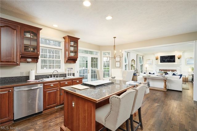 11137 Malvern Drive, North Royalton, OH 44133