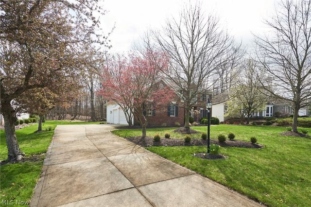 11137 Malvern Drive, North Royalton, OH 44133