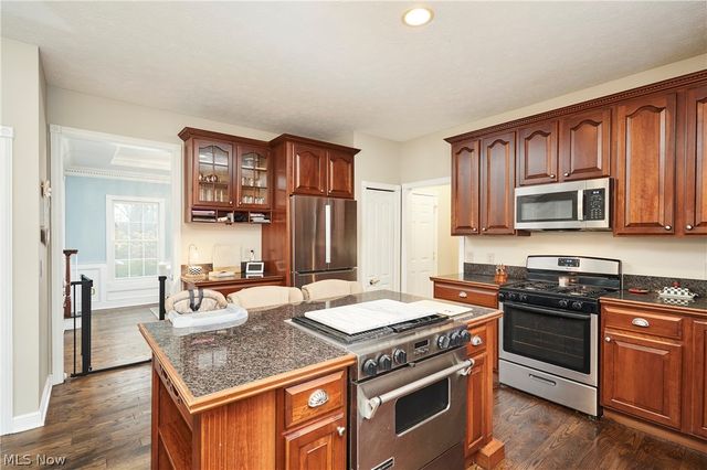 11137 Malvern Drive, North Royalton, OH 44133