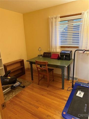 733 Deerfield Drive East, Utica, NY 13502