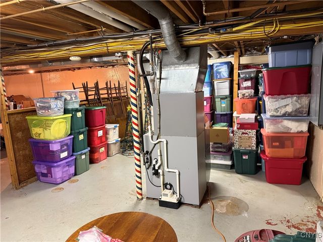 733 Deerfield Drive East, Utica, NY 13502