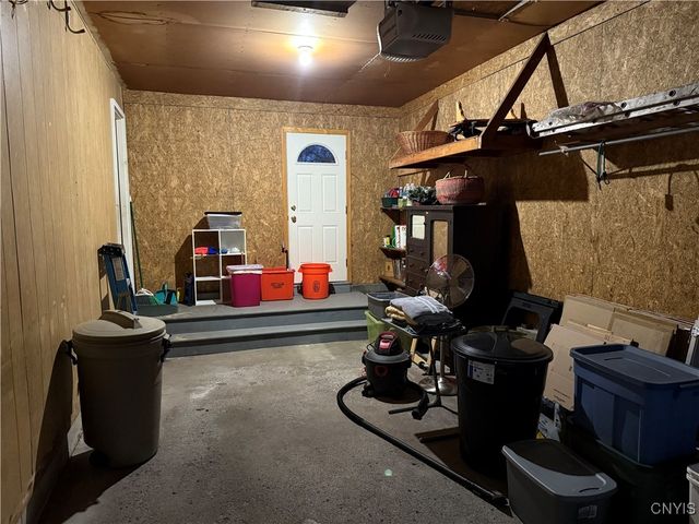 733 Deerfield Drive East, Utica, NY 13502