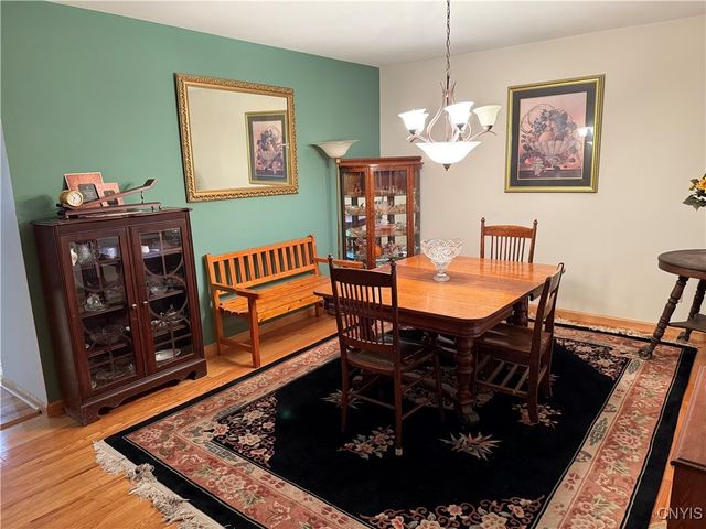 733 Deerfield Drive East, Utica, NY 13502