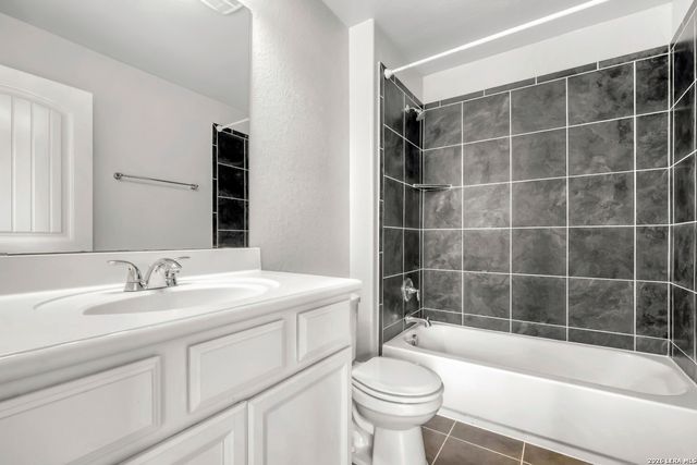 1739 Finland Palm, San Antonio, TX 78251