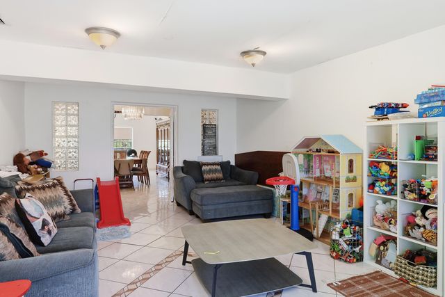 1324 LENOX Avenue, Miami Beach, FL 33139