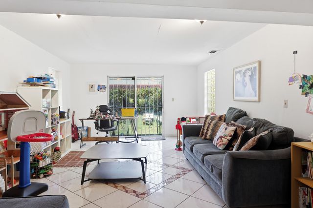 1324 LENOX Avenue, Miami Beach, FL 33139