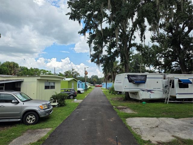10446 COUNTY ROAD 44, Leesburg, FL 34788