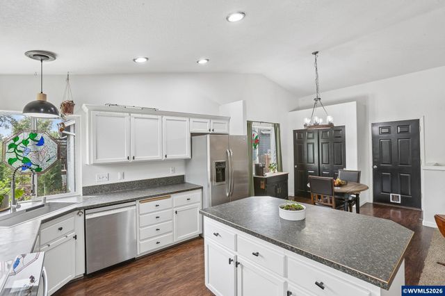 800 Joel Palmer Wy, Dayton, OR 97114