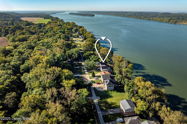 1524 Riverside Dr, Prospect, KY 40059