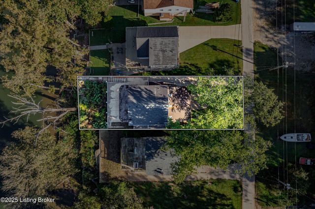 1524 Riverside Dr, Prospect, KY 40059