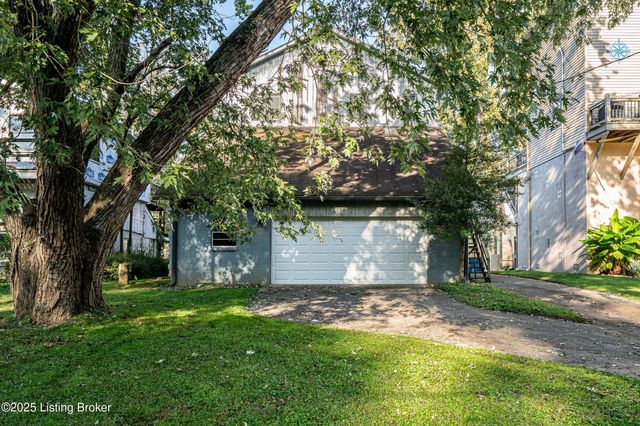 1524 Riverside Dr, Prospect, KY 40059