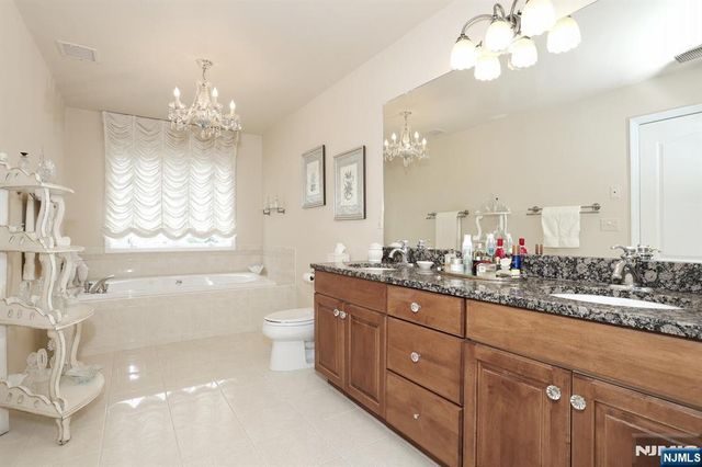 108 Demarest Lane, Montvale, NJ 07645
