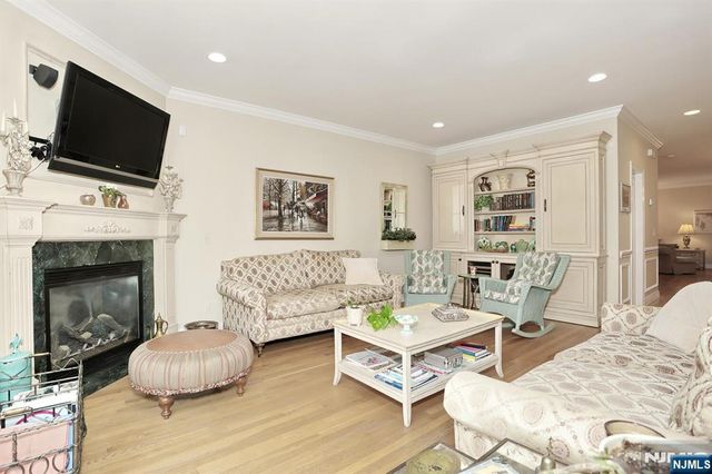 108 Demarest Lane, Montvale, NJ 07645