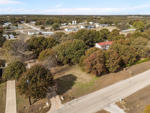 353 Prairie Lane, Azle, TX 76020