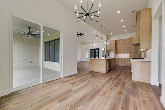 209 Waverunner Court, Corsicana, TX 75109