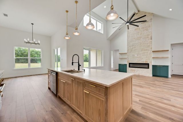 209 Waverunner Court, Corsicana, TX 75109