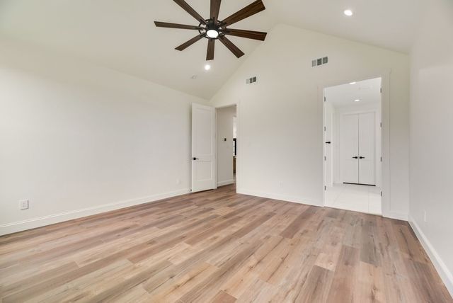 209 Waverunner Court, Corsicana, TX 75109