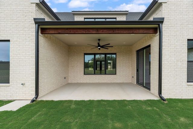 209 Waverunner Court, Corsicana, TX 75109