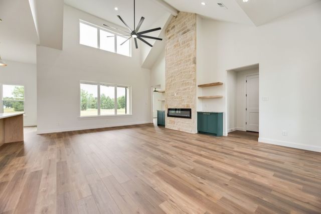209 Waverunner Court, Corsicana, TX 75109