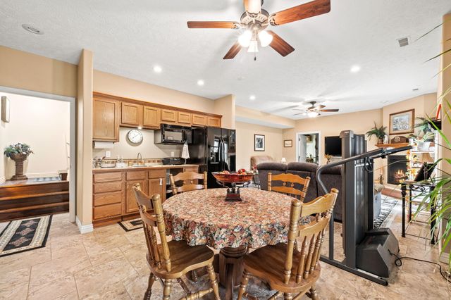 152 Dry Creek Lane, Highlandville, MO 65669