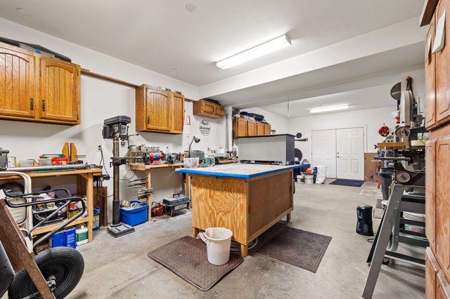 152 Dry Creek Lane, Highlandville, MO 65669