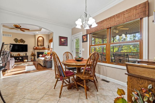 152 Dry Creek Lane, Highlandville, MO 65669