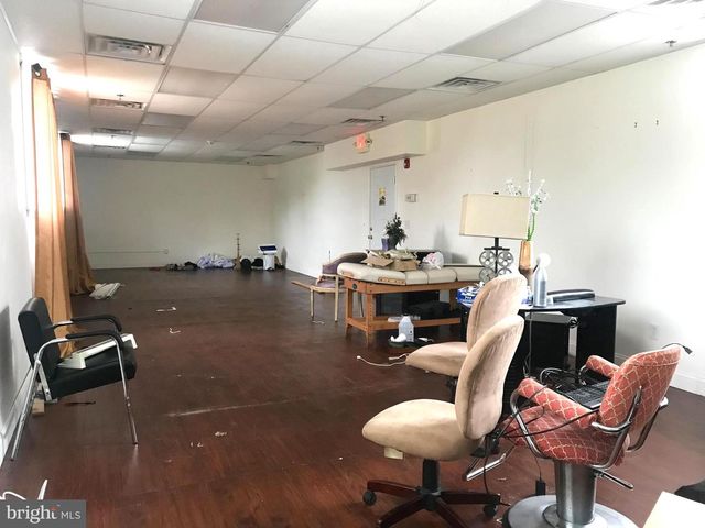 2940 DEKALB PIKE, Norristown, PA 19401