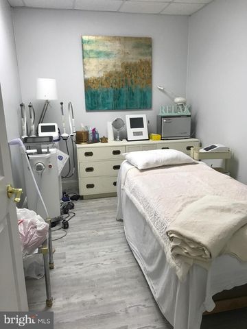 2940 DEKALB PIKE, Norristown, PA 19401