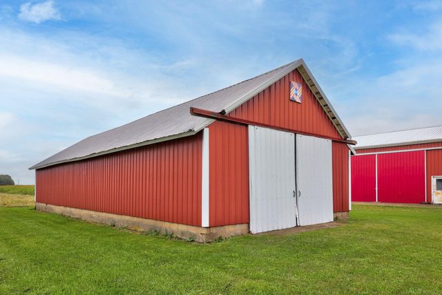 2855 S Bradleyville Road, Reese, MI 48757