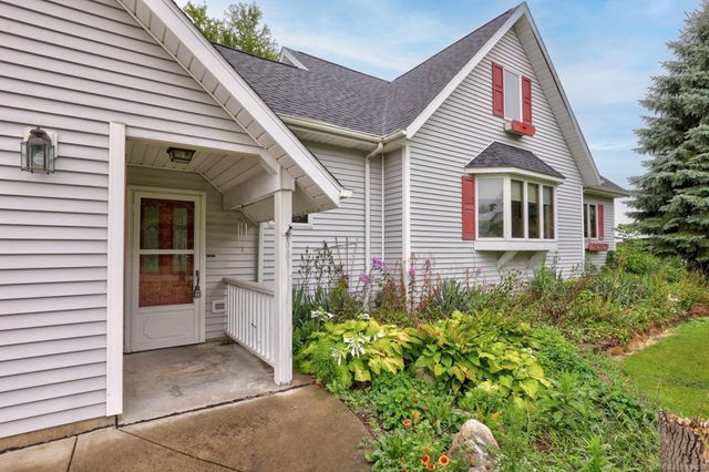 2855 S Bradleyville Road, Reese, MI 48757