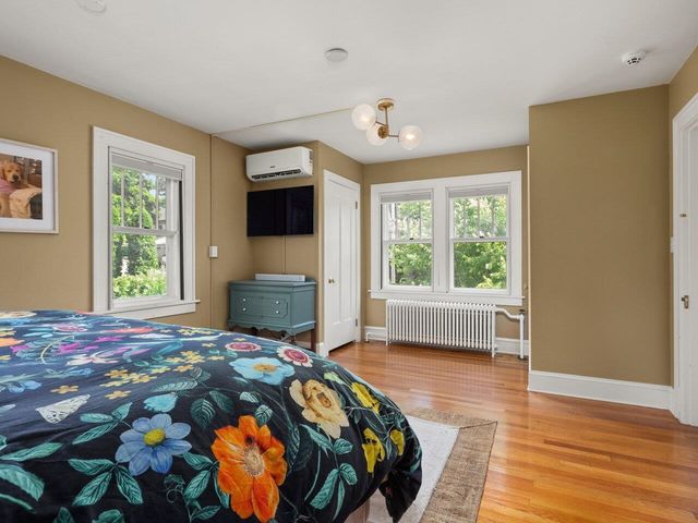48 Henderson Terrace, Burlington, VT 05401