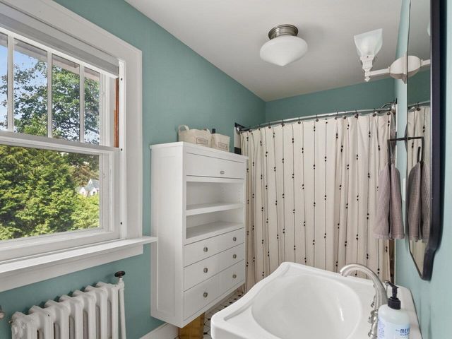 48 Henderson Terrace, Burlington, VT 05401