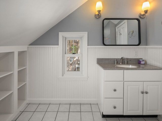 48 Henderson Terrace, Burlington, VT 05401