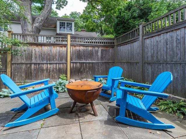 48 Henderson Terrace, Burlington, VT 05401