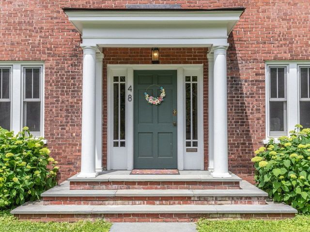 48 Henderson Terrace, Burlington, VT 05401